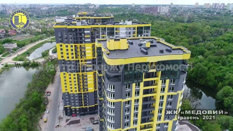 Купить квартиру в ЖК "Медовий", 3 комнаты, 22/26 этаж, 80 м².