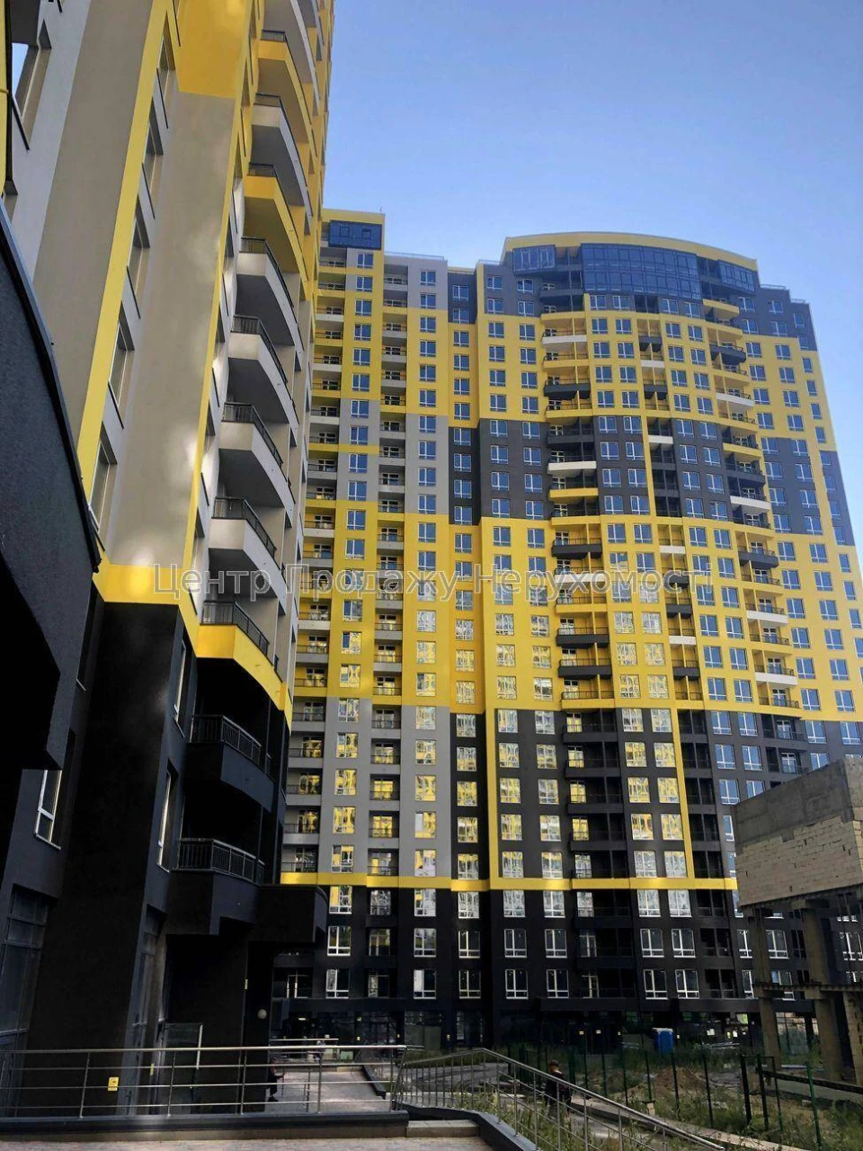 Купить квартиру в ЖК "Медовий", 3 комнаты, 22/26 этаж, 80 м².