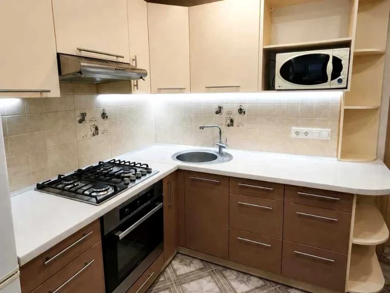 Apartment. Dnipro, Topola-3 residential area, street.
