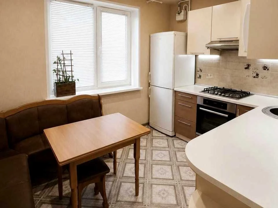 Apartment. Dnipro, Topola-3 residential area, street.