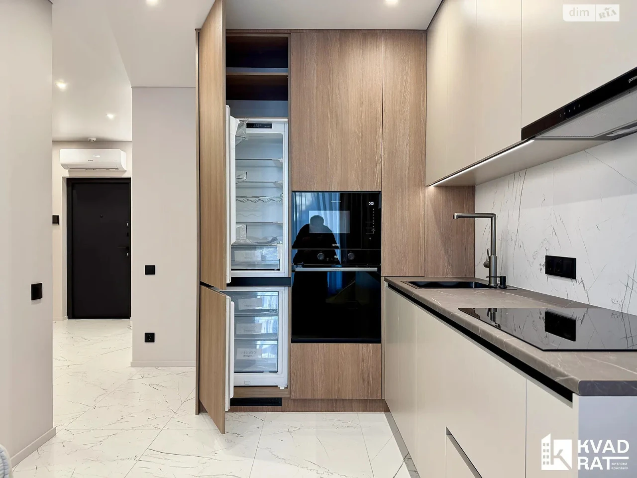 Apartment for Sale: Center