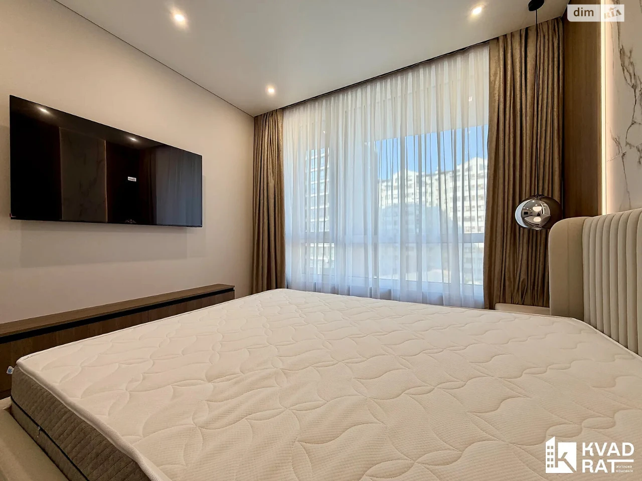 Apartment for Sale: Center
