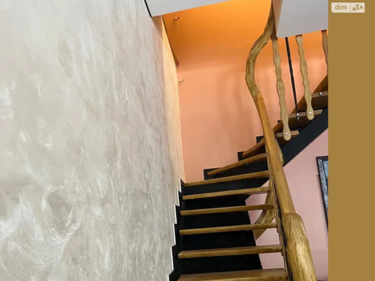 Apartment for Sale: Center
