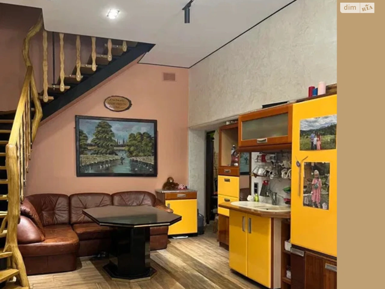 Apartment for Sale: Center
