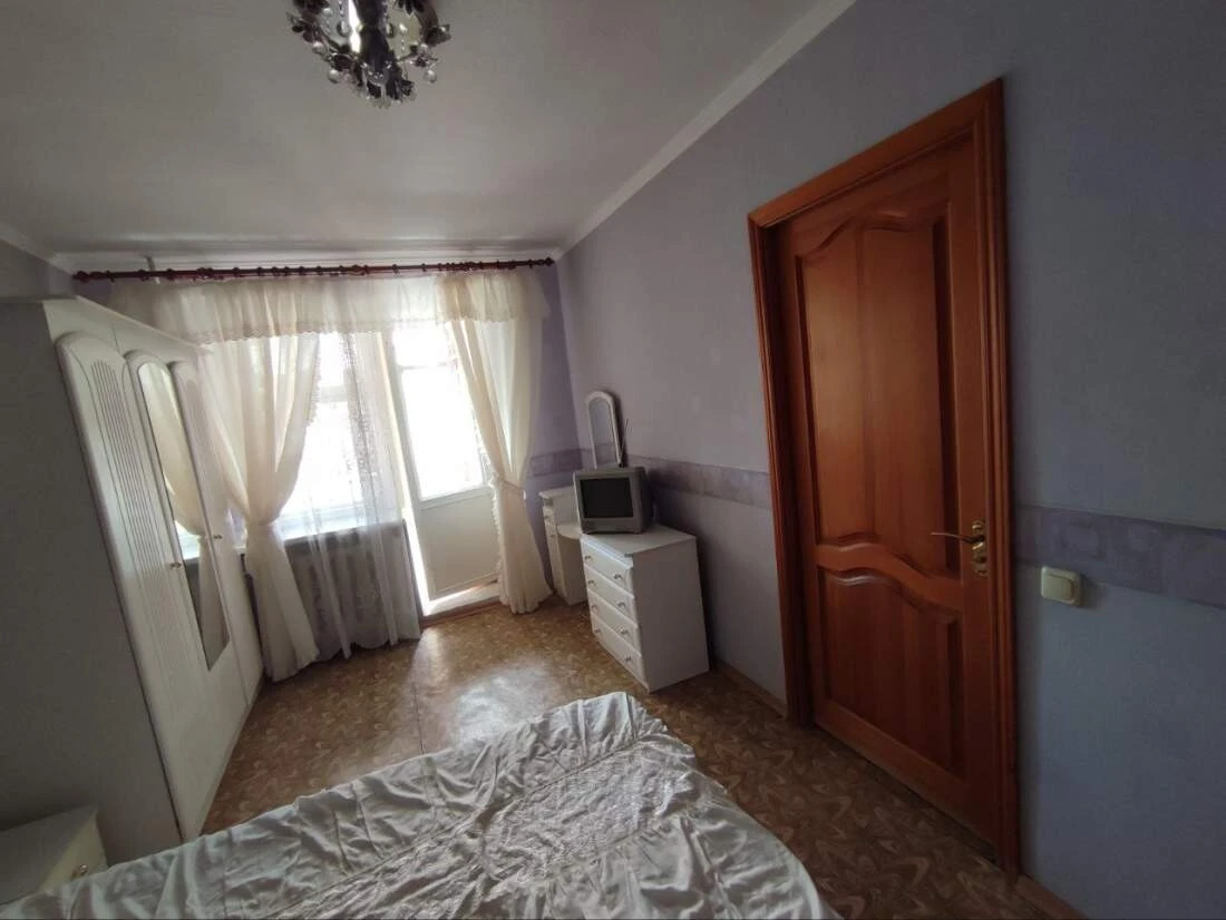 For rent, a 2-room apartment (57 m²) in Kyiv, Darnytsky district