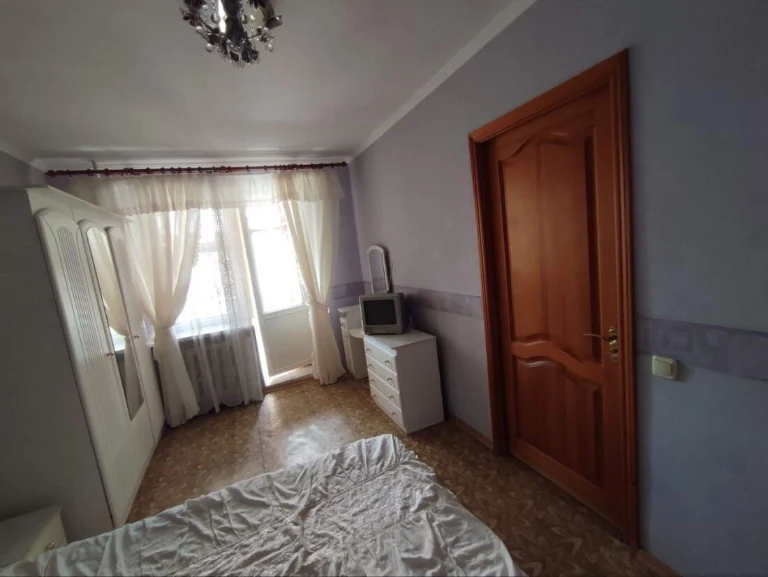 For rent, a 2-room apartment (57 m²) in Kyiv, Darnytsky district