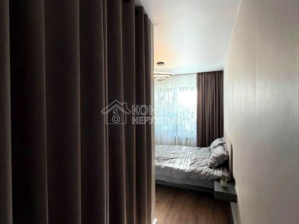 Apartment. Kharkiv, Peremohy Avenue.