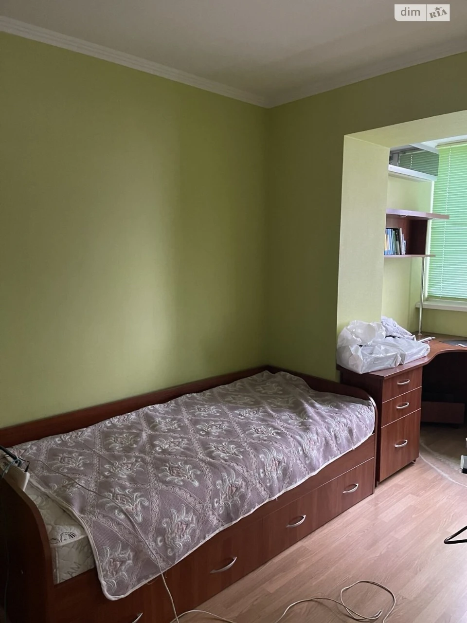 Long-Term Rental Apartment, Poczynki