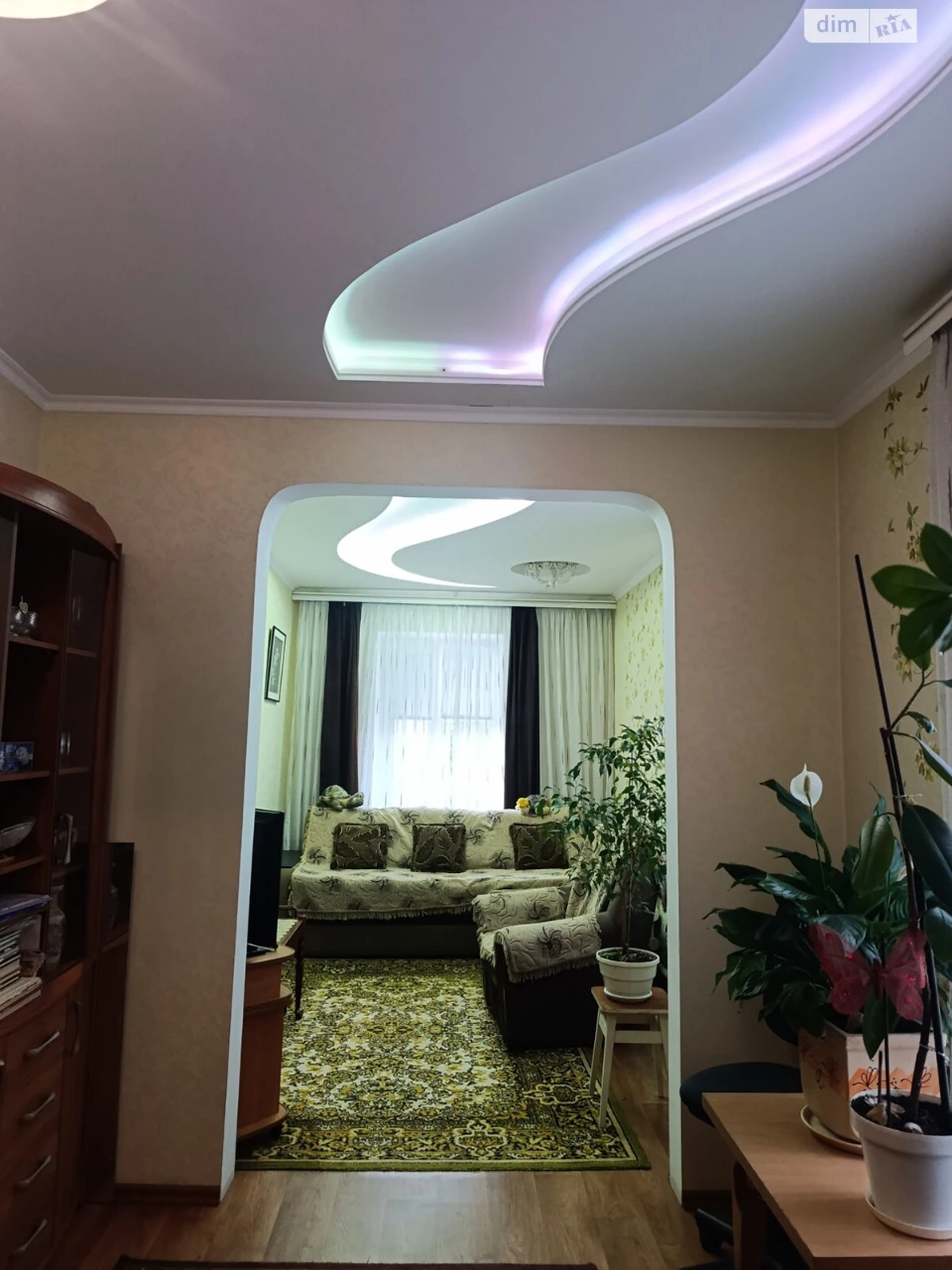 Sale of House Green Yar