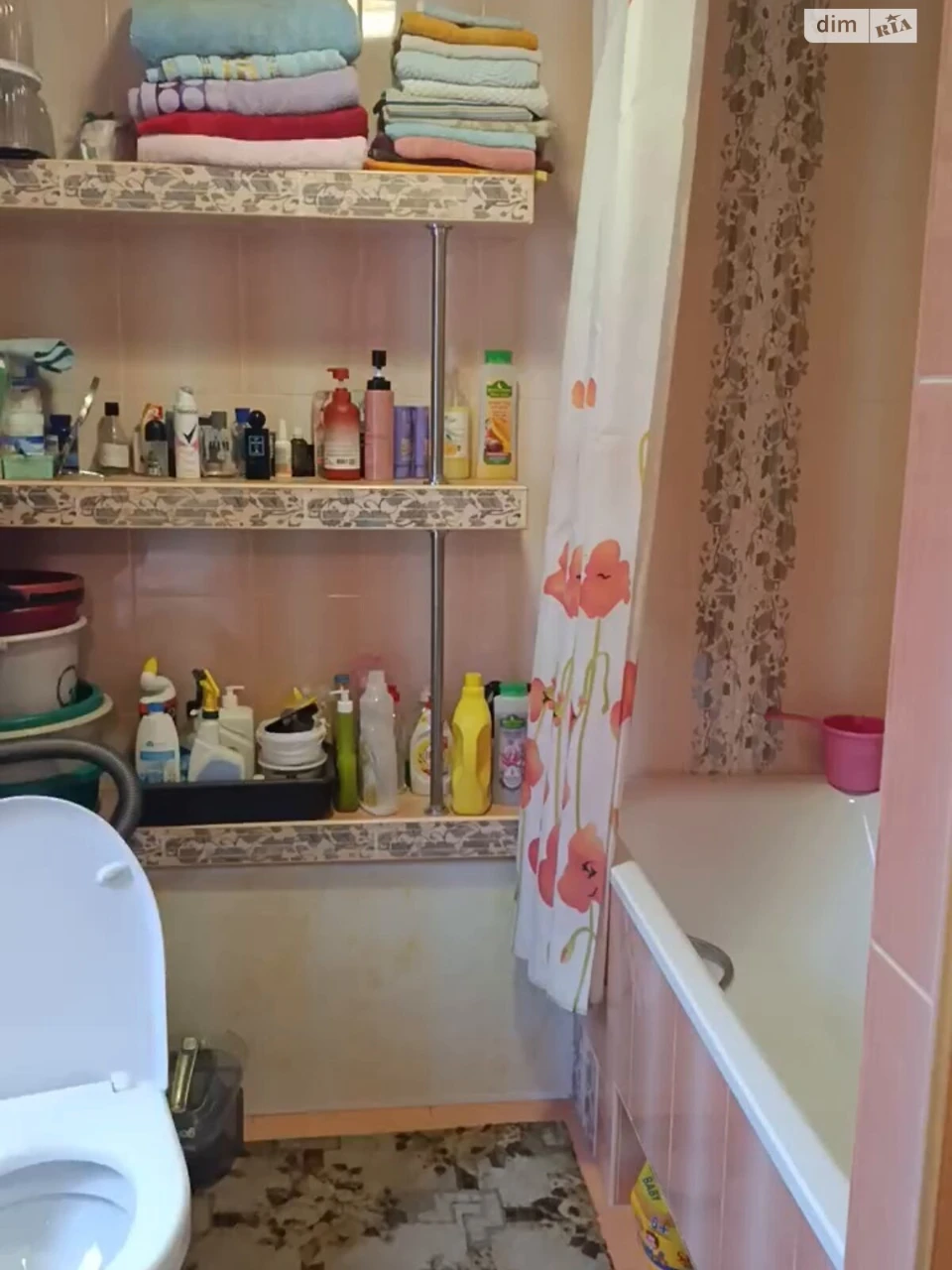 Sale of House Green Yar