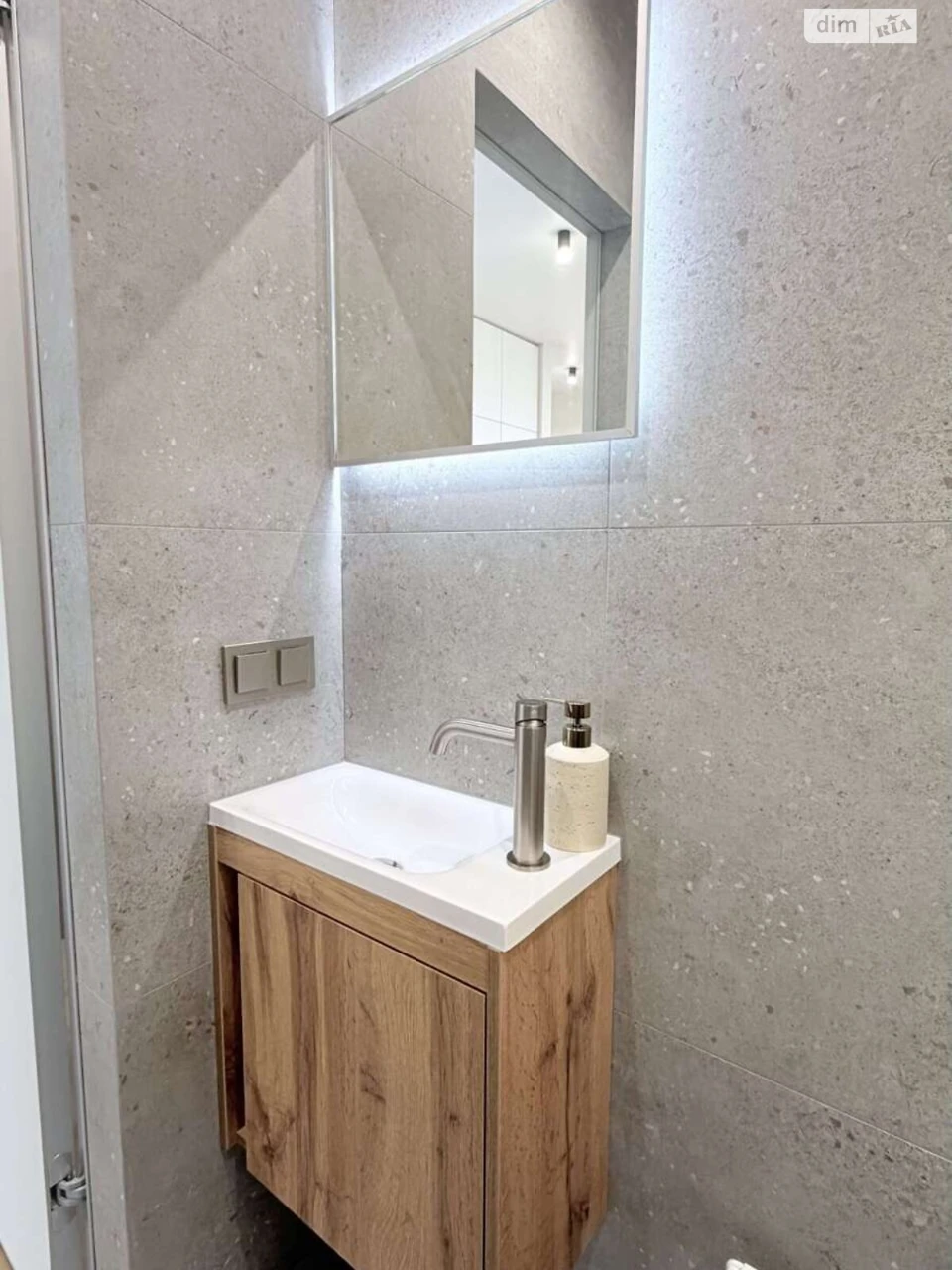 Long-Term Rental Apartment, Podilsky District