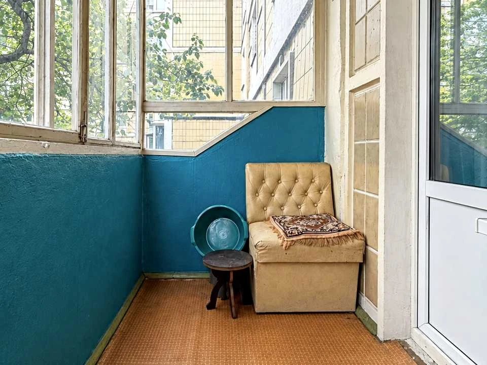 Apartment. Kyiv, Kharkiv Avenue