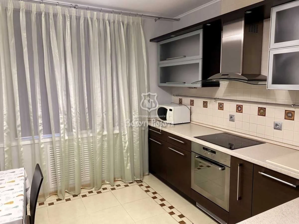 2-room apartment for sale 68 m², Feodosiyskiy avenue, 14A