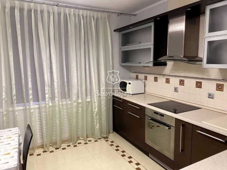 2-room apartment for sale 68 m², Feodosiyskiy avenue, 14A