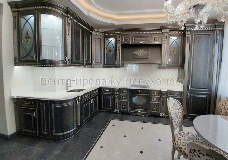 Sale of a 3-room apartment, 16/22 floor, 100. 2 m², Kyiv – excellent