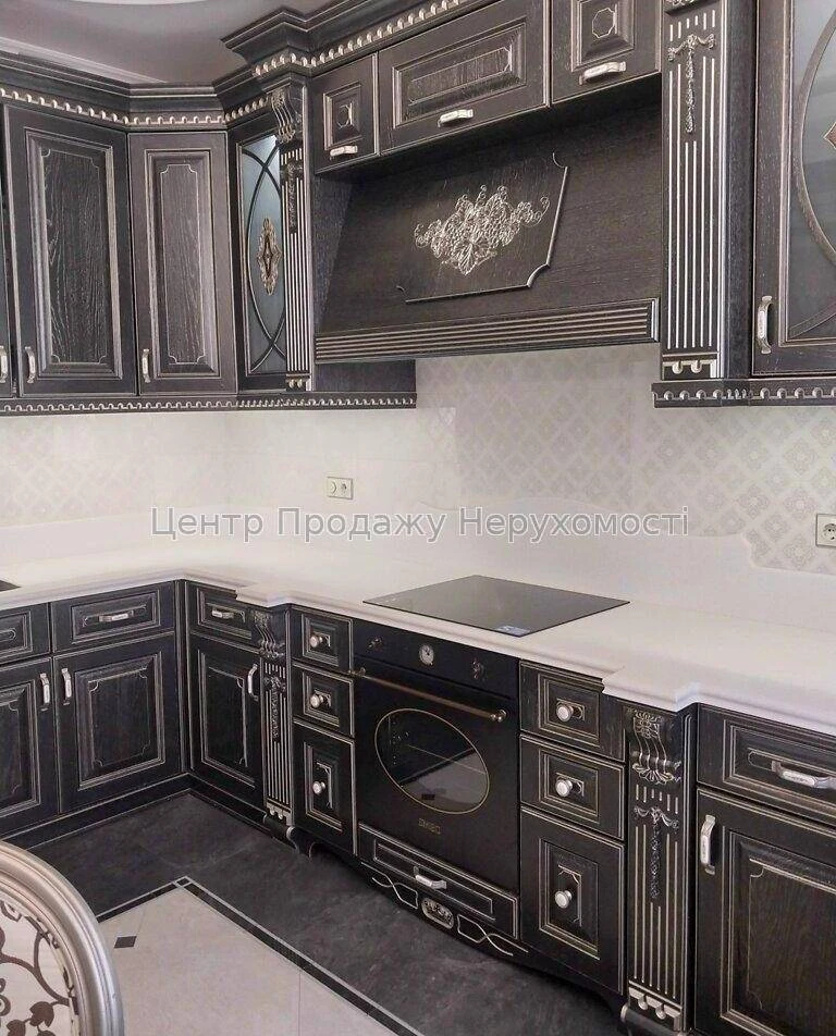 Sale of a 3-room apartment, 16/22 floor, 100. 2 m², Kyiv – excellent
