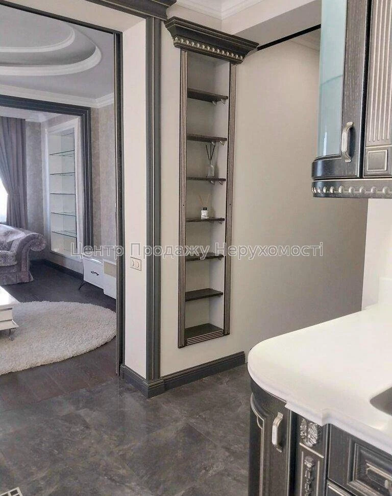 Sale of a 3-room apartment, 16/22 floor, 100. 2 m², Kyiv – excellent