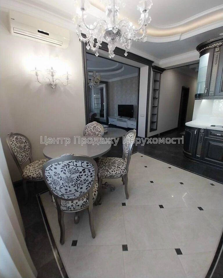 Sale of a 3-room apartment, 16/22 floor, 100. 2 m², Kyiv – excellent