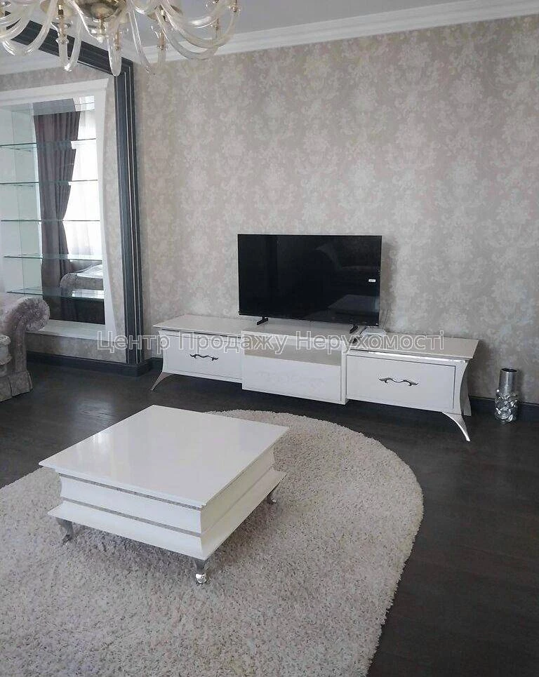 Sale of a 3-room apartment, 16/22 floor, 100. 2 m², Kyiv – excellent