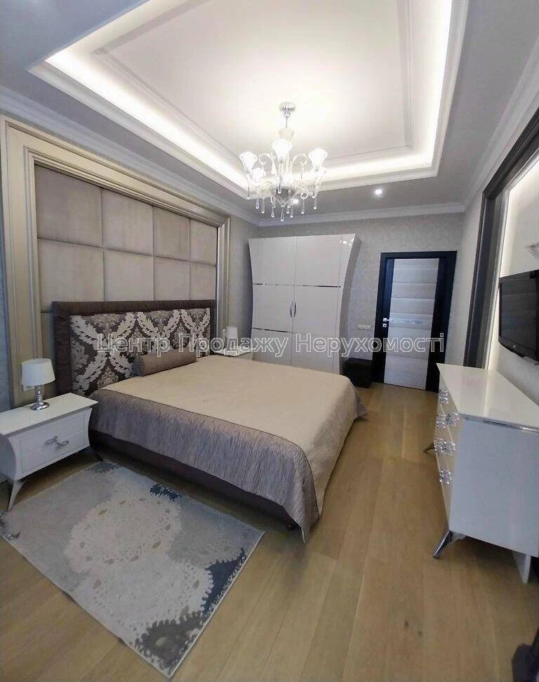Sale of a 3-room apartment, 16/22 floor, 100. 2 m², Kyiv – excellent