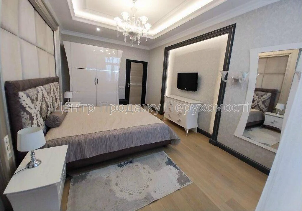 Sale of a 3-room apartment, 16/22 floor, 100. 2 m², Kyiv – excellent