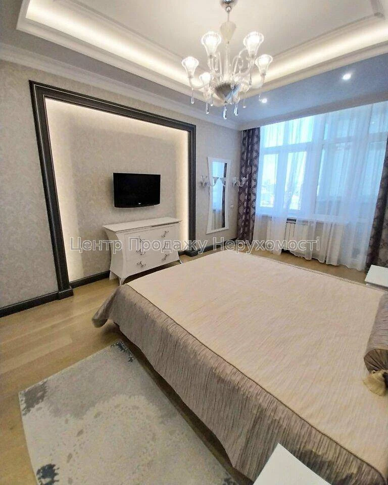 Sale of a 3-room apartment, 16/22 floor, 100. 2 m², Kyiv – excellent