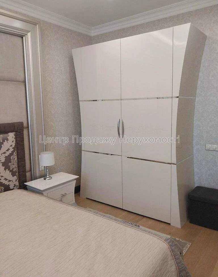 Sale of a 3-room apartment, 16/22 floor, 100. 2 m², Kyiv – excellent