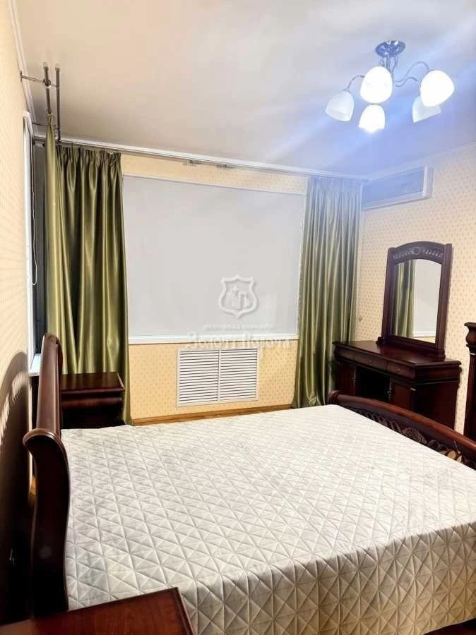 2-room apartment for sale 68 m², Feodosiyskiy avenue, 14A