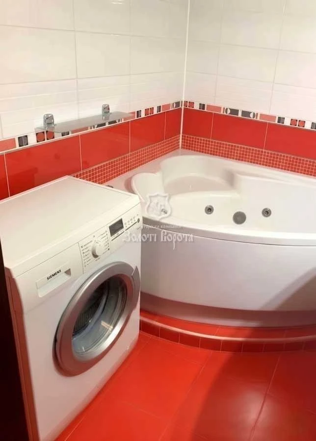 2-room apartment for sale 68 m², Feodosiyskiy avenue, 14A