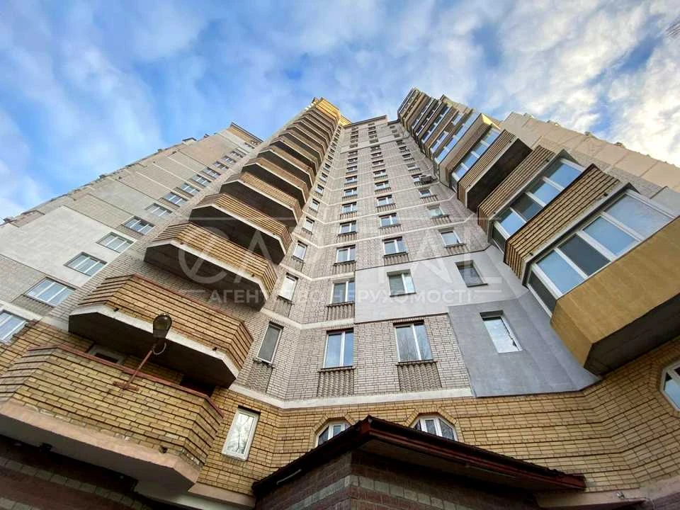 Квартира. Київ, Миколи Амосова вул.