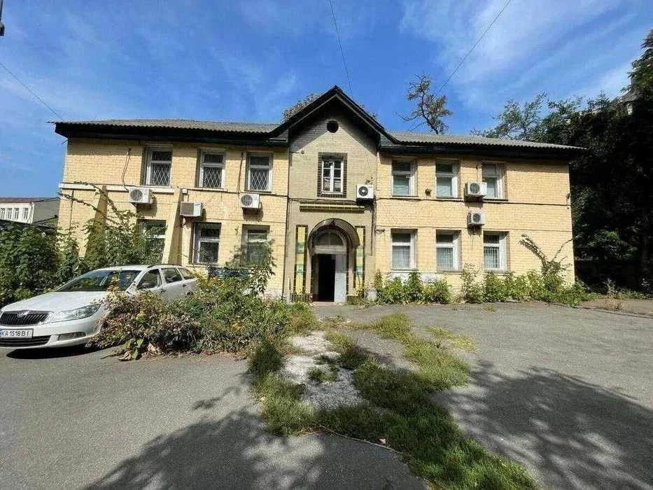 Sale of a house 600 m², Pankyvska, 6b