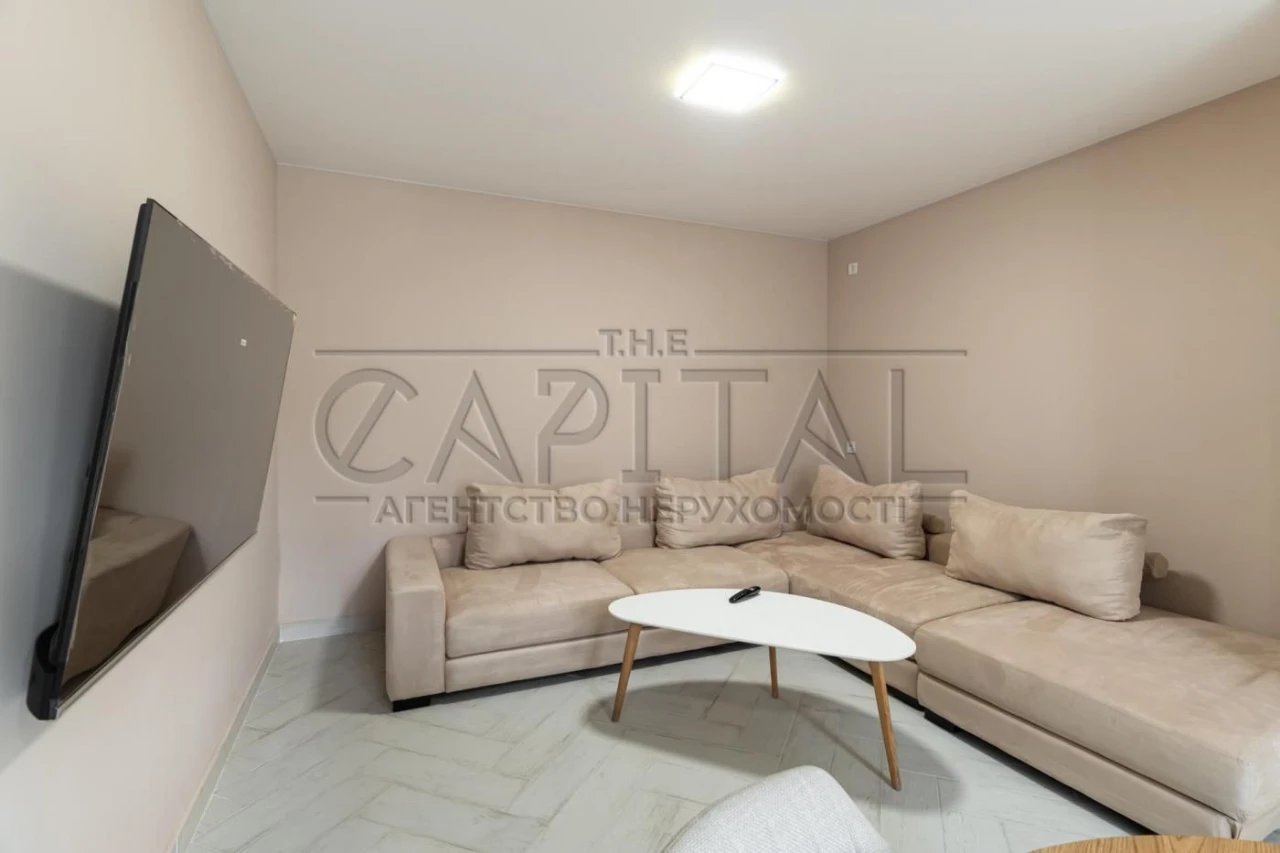 House for Sale, Townhouse, Darnytsky District, Osokorky
