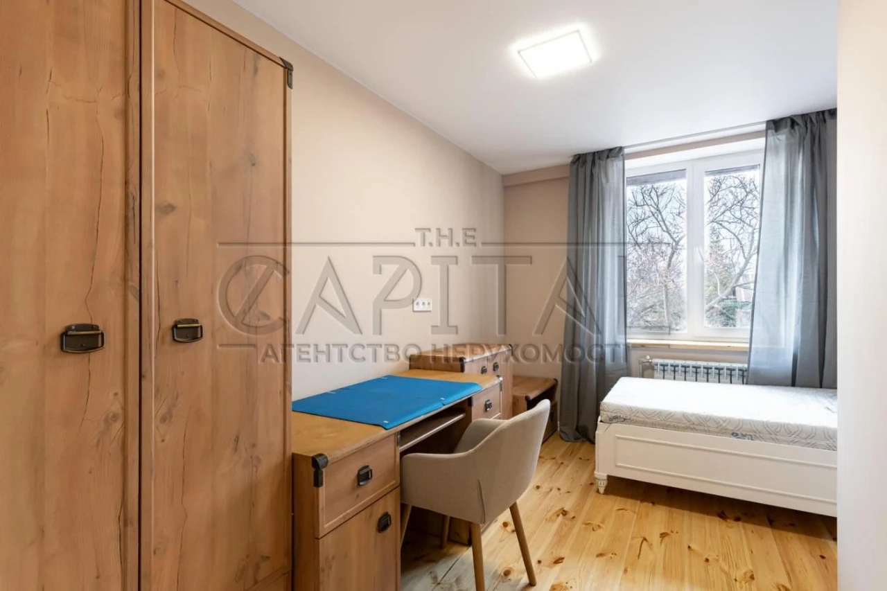 House for Sale, Townhouse, Darnytsky District, Osokorky