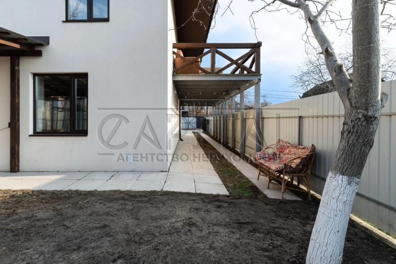 House for Sale, Townhouse, Darnytsky District, Osokorky