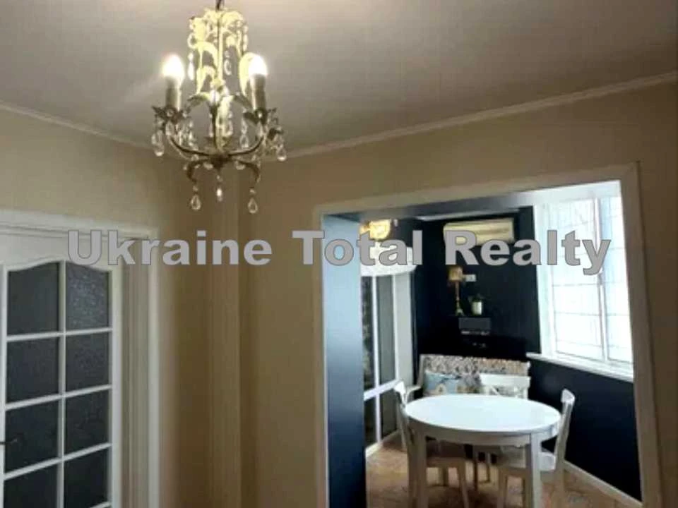 Квартира. Київ, Милославська вул.