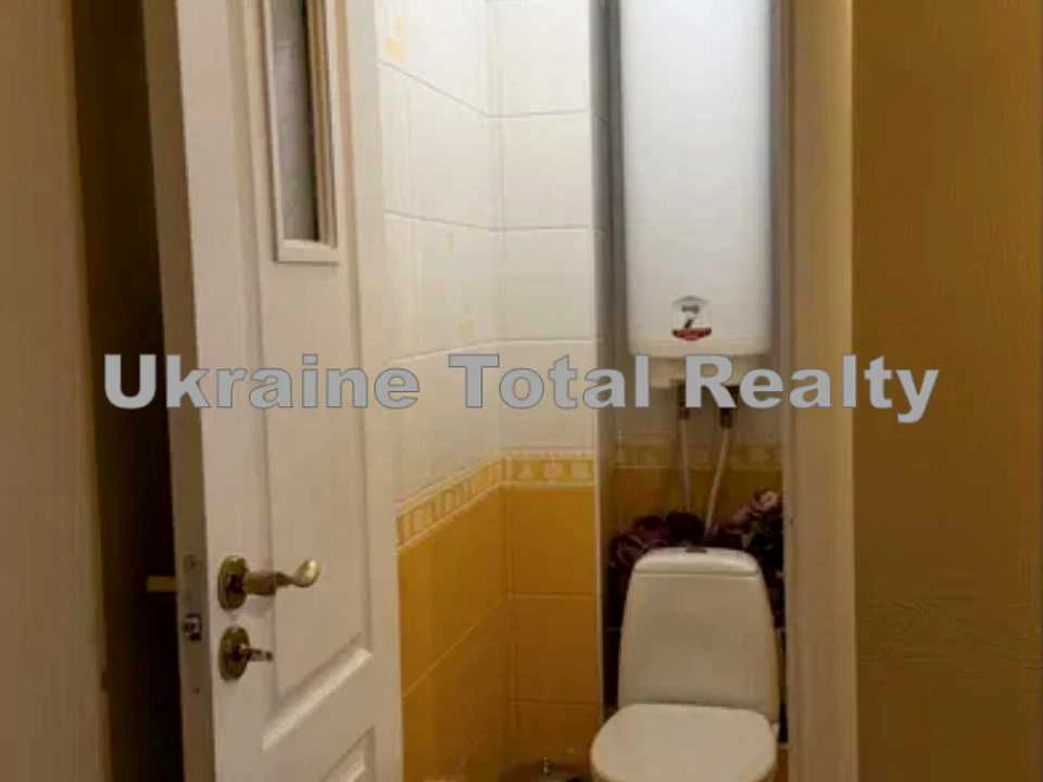 Квартира. Київ, Милославська вул.