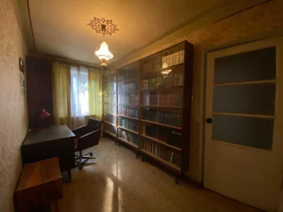Apartment for sale, 3 rooms, Oleś Гонčara Street, Nagorka / Center
