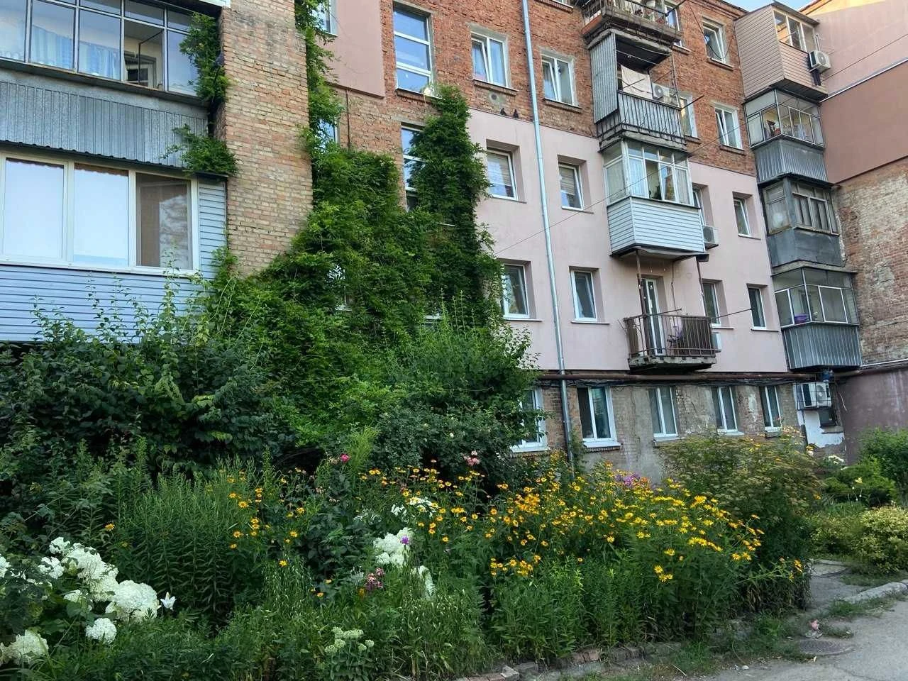 Apartment for sale, 3 rooms, Oleś Гонčara Street, Nagorka / Center