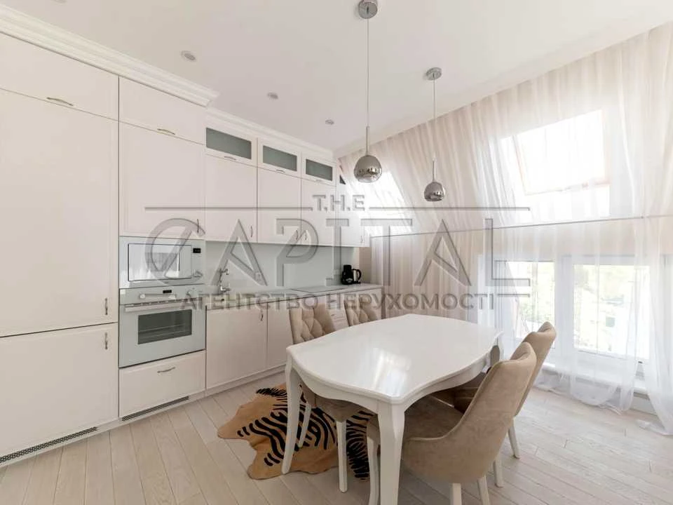 Apartment. Kyiv, Tvorcha Street