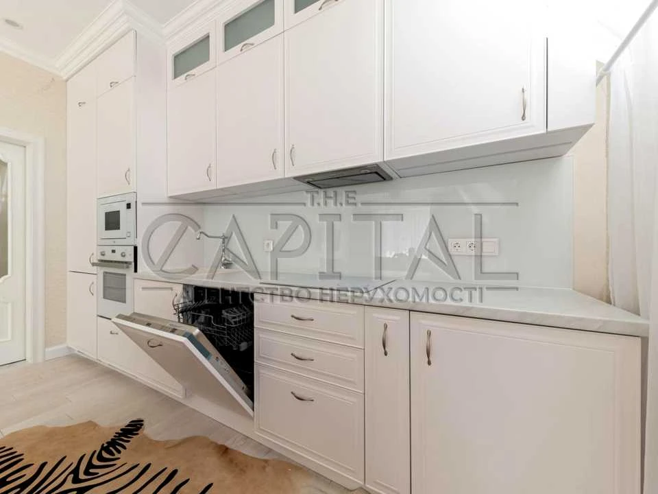Apartment. Kyiv, Tvorcha Street