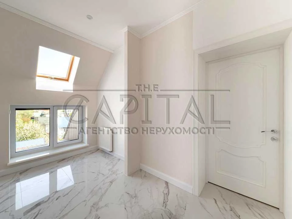 Apartment. Kyiv, Tvorcha Street