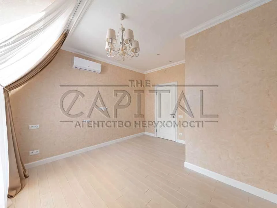 Apartment. Kyiv, Tvorcha Street