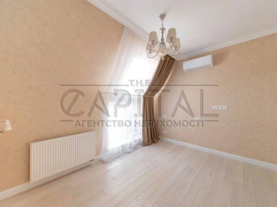 Apartment. Kyiv, Tvorcha Street
