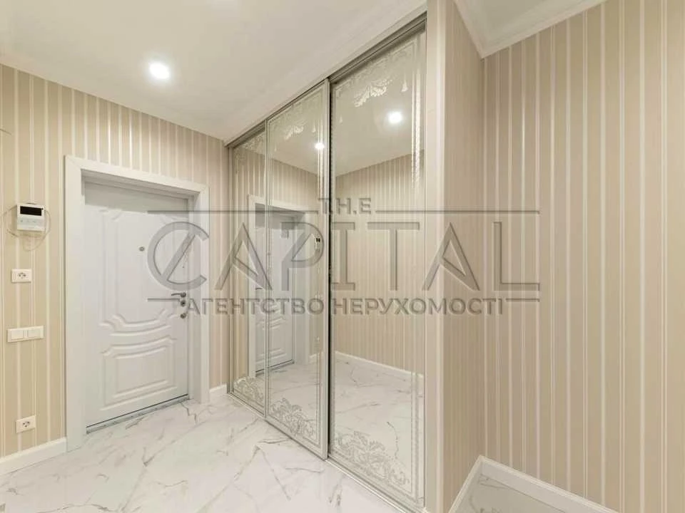 Apartment. Kyiv, Tvorcha Street