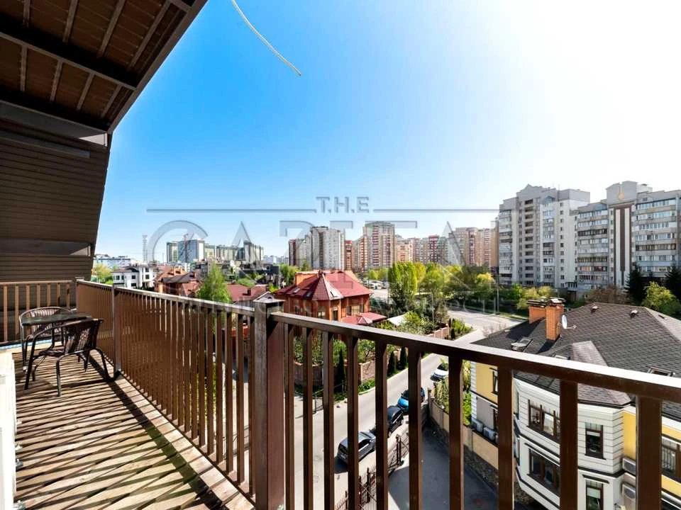 Apartment. Kyiv, Tvorcha Street