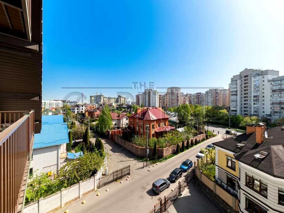 Apartment. Kyiv, Tvorcha Street