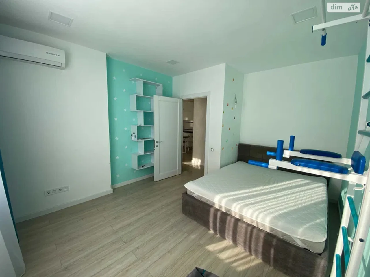 Long-Term Rental Apartment, Mostytskyi Massiv