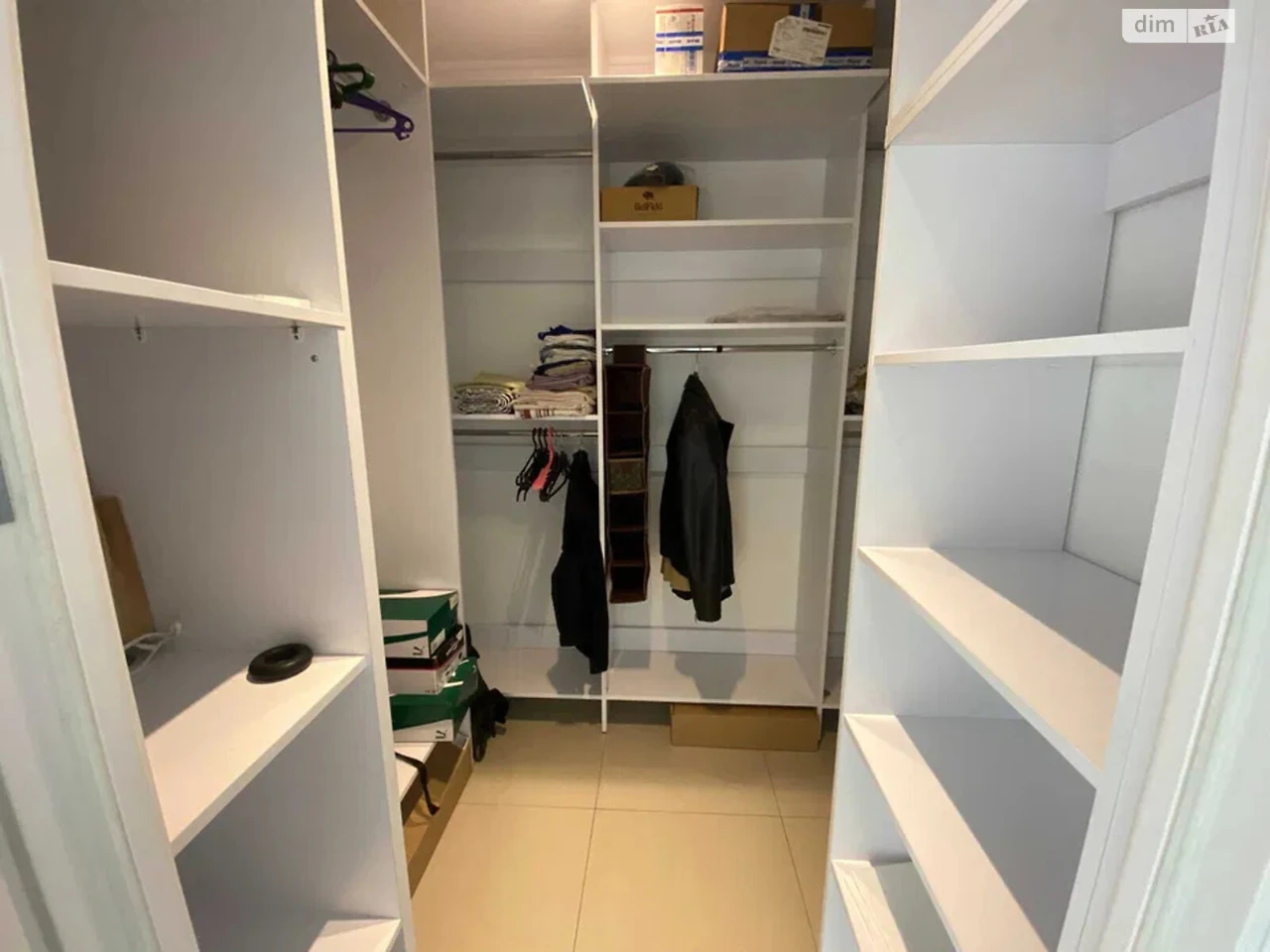 Long-Term Rental Apartment, Mostytskyi Massiv