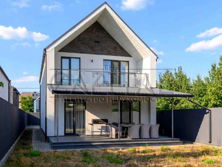 House. Березова вул., Kyiv