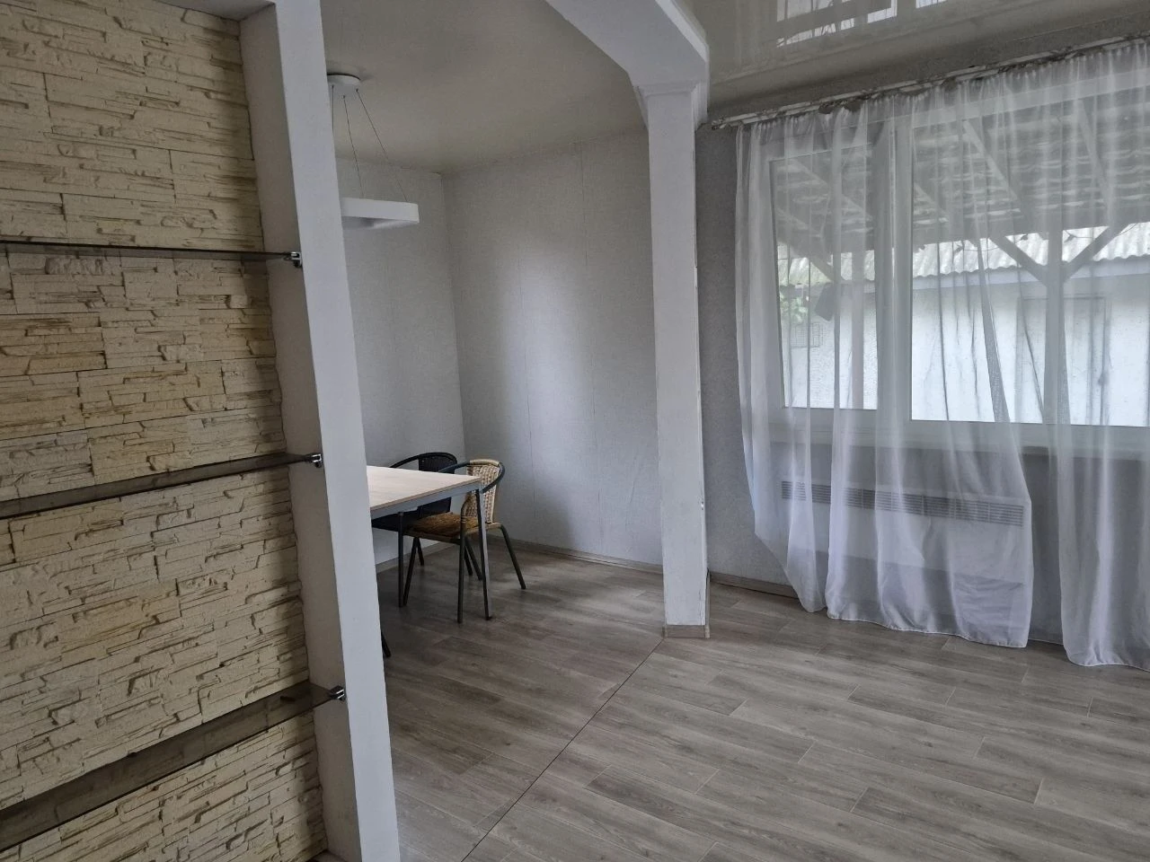 Продається будинок в Олександрівці, вся меблі та техніка.